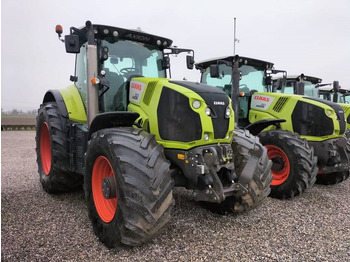 Farm tractor CLAAS Axion 830