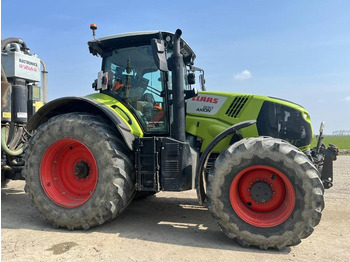Farm tractor CLAAS Axion 830
