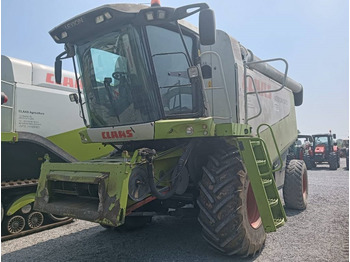 Combine harvester CLAAS Lexion 570