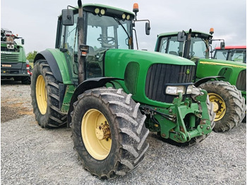 Farm tractor JOHN DEERE 6820