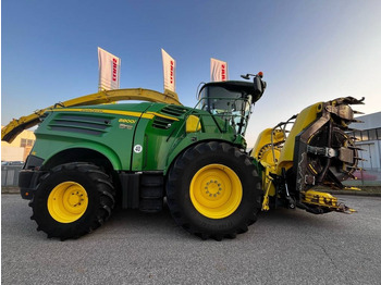 Forage harvester JOHN DEERE 8800