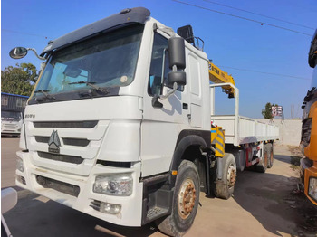 Crane truck SINOTRUK HOWO