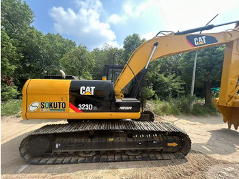 Crawler excavator CATERPILLAR 323D2L