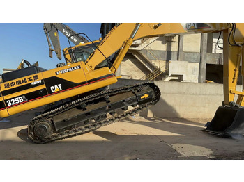 Crawler excavator CATERPILLAR 325BL: picture 2