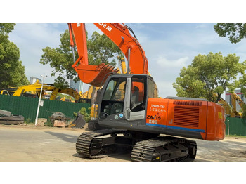 Crawler excavator HITACHI ZX200: picture 3