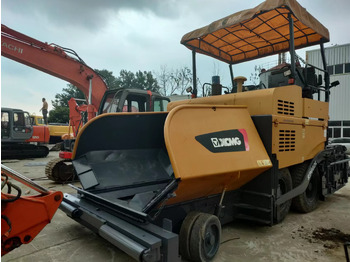 Asphalt paver XCMG RP602: picture 3