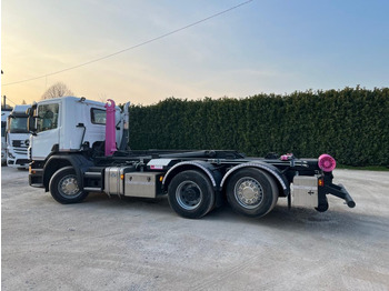 Hook lift truck SCANIA P410 SCARRABILE CON RIDUTTORE AI MOZZI: picture 3