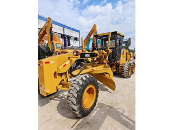 Grader CATERPILLAR 140K