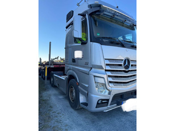 Tractor unit MERCEDES-BENZ Actros 1851
