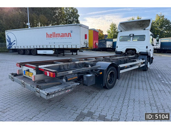 Container transporter/ Swap body truck Mercedes-Benz Atego 1318 Day Cab, Euro 6, / BDF / DHOLLANDIA 2000KG: picture 3