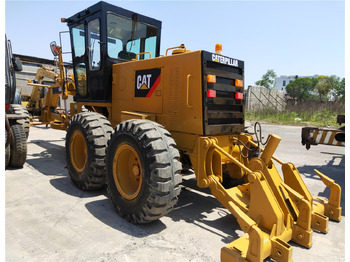 Grader CATERPILLAR 140H