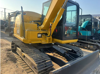 Crawler excavator KOMATSU PC60: picture 2