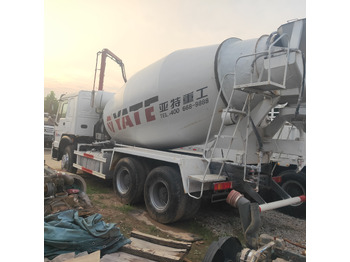 Concrete mixer SINOTRUK HOWO371: picture 3