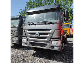 Tractor unit SINOTRUK HOWO