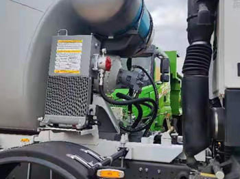 Lease a SINOTRUK Concrete Truck for Sale in Mali SINOTRUK Concrete Truck for Sale in Mali: picture 4 Lease a SINOTRUK Concrete Truck for Sale in Mali SINOTRUK Concrete Truck for Sale in Mali: picture 4