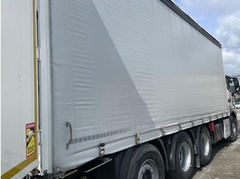 Curtainsider truck MAN TGS 35.480: picture 3