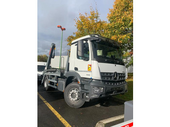 Skip loader truck Mercedes Actros 1835: picture 2