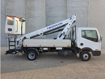Aerial platform NISSAN