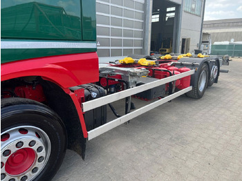 Container transporter/ Swap body truck DAF XF 480 FAN SSC BDF C715/745 + Intarder + 2x Tank: picture 2