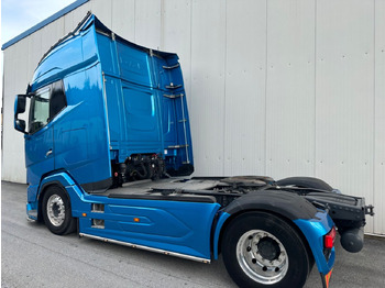 Tractor unit DAF XG+530 Vollausstattung: picture 4
