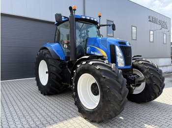 Farm tractor NEW HOLLAND T8000