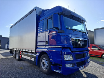 Curtainsider truck MAN TGX 26.440