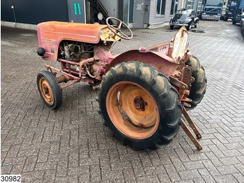 Farm tractor Energic: picture 3