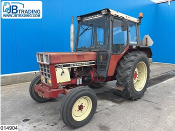 Farm tractor INTERNATIONAL