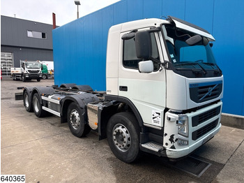 Cab chassis truck Volvo FM 410 8x4, EURO 5, PTO: picture 3