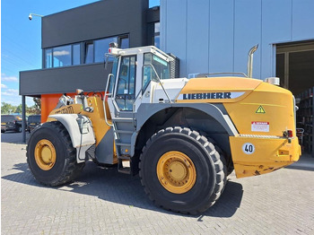 Wheel loader LIEBHERR L 580