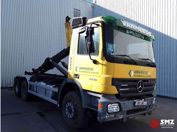 Container transporter/ Swap body truck MERCEDES-BENZ Actros 2636