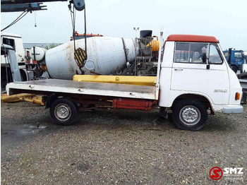 Dropside/ Flatbed truck Mercedes-Benz: picture 4