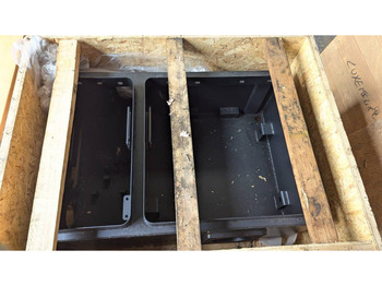 New Frame/ Chassis for Construction machinery Komatsu WA600-8 BATTERY BOX 426-06-61211: picture 5