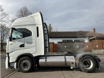 Tractor unit Iveco Stralis S-Way*460*LNG*Retarder*2 Tanks: picture 2