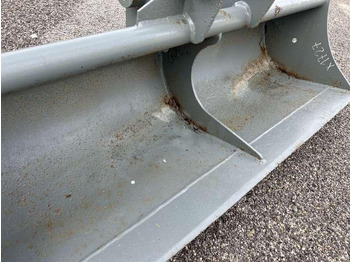 Excavator bucket 1500mm axes 60: picture 2