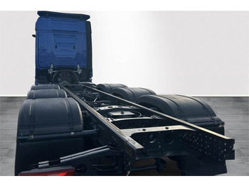 Cab chassis truck Mercedes-Benz Actros 3563: picture 5