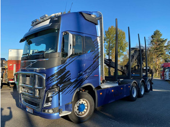Timber truck VOLVO FH16