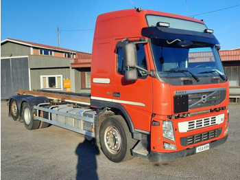Container transporter/ Swap body truck Volvo FM-11: picture 2