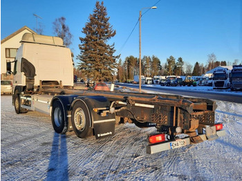 Container transporter/ Swap body truck Volvo FM-13: picture 3