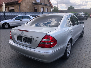 Sedan Mercedes-Benz E 240 E -Klasse Lim. Elegance: picture 2