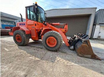 Wheel loader Hitachi W130A: picture 2