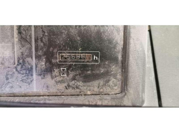 Wheel loader Komatsu WA470-3: picture 4