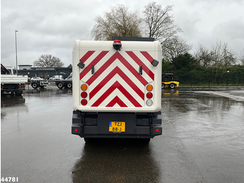 Lease a Ravo 540 CD Euro 6 with 3-rd brush Ravo 540 CD Euro 6 with 3-rd brush: picture 5