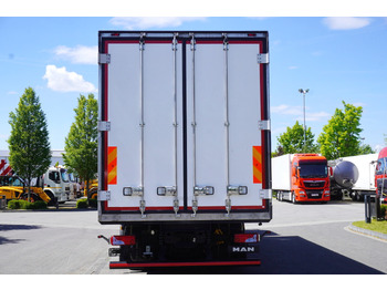 Refrigerator truck MAN MAN TGX 26.510 / 2022 / NEW Krone bitemperature refrigerated truck / Carrier Supra 850 MT / 4 units: picture 3