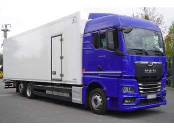 Isothermal truck MAN TGX 26.400