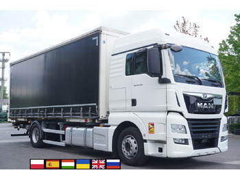 Curtainsider truck MAN TGX