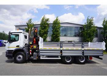 Dropside/ Flatbed truck, Crane truck MERCEDES-BENZ AROCS 2633 6x4 / 5.5 T crane FASSI F135 / Tipper 15 EPAL: picture 4