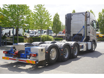 Cab chassis truck VOLVO FH16 750 8x4x4 / 750 HP! / Frame 685 cm / Steered 4th axle: picture 5