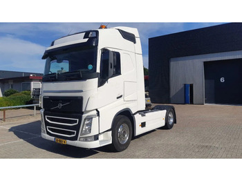 Tractor unit VOLVO FH