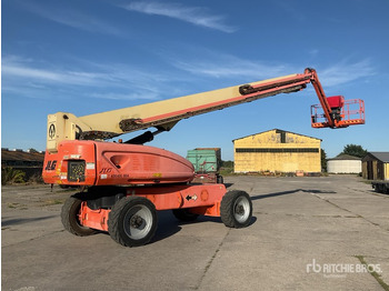 Telescopic boom JLG